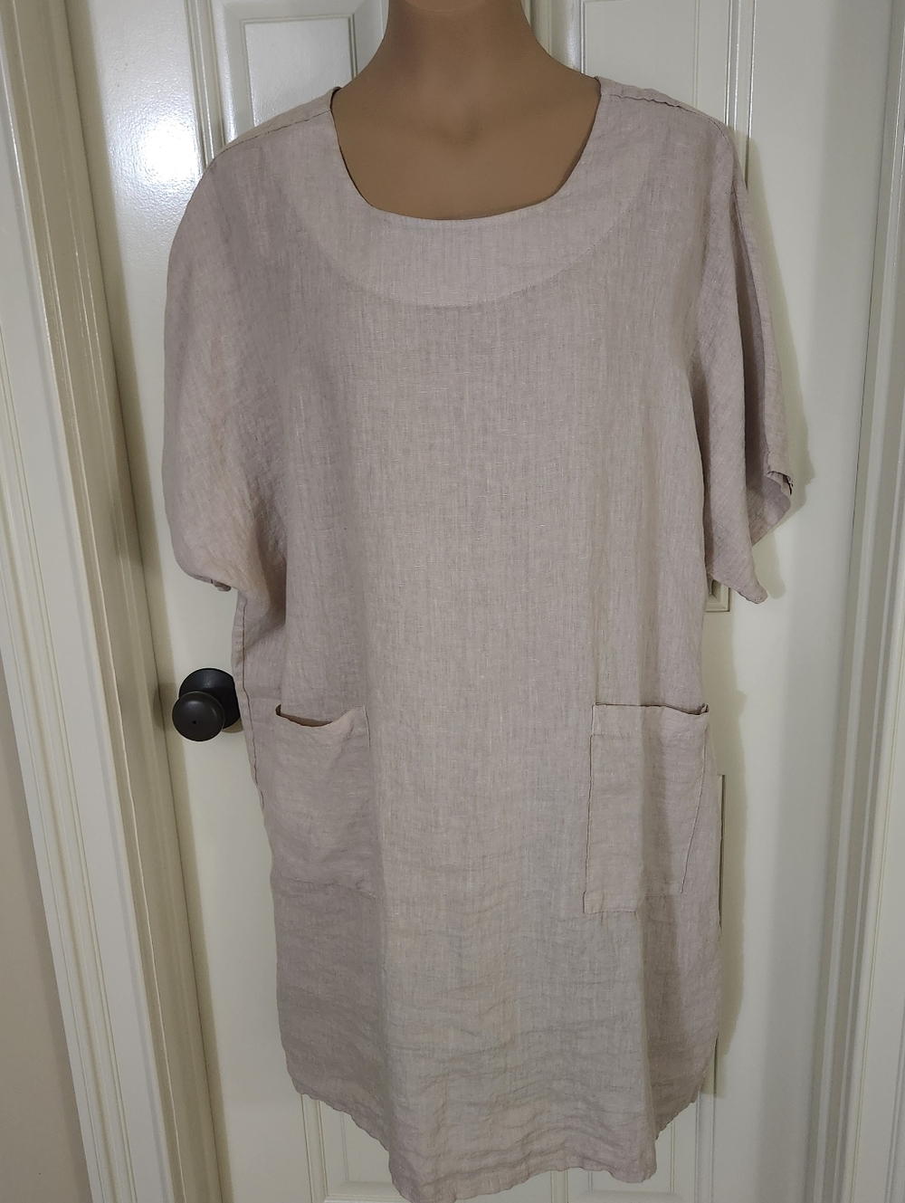 New With Tags Beige Liabella 100% Linen Scoop Neck Tshirt Dress. One Size.